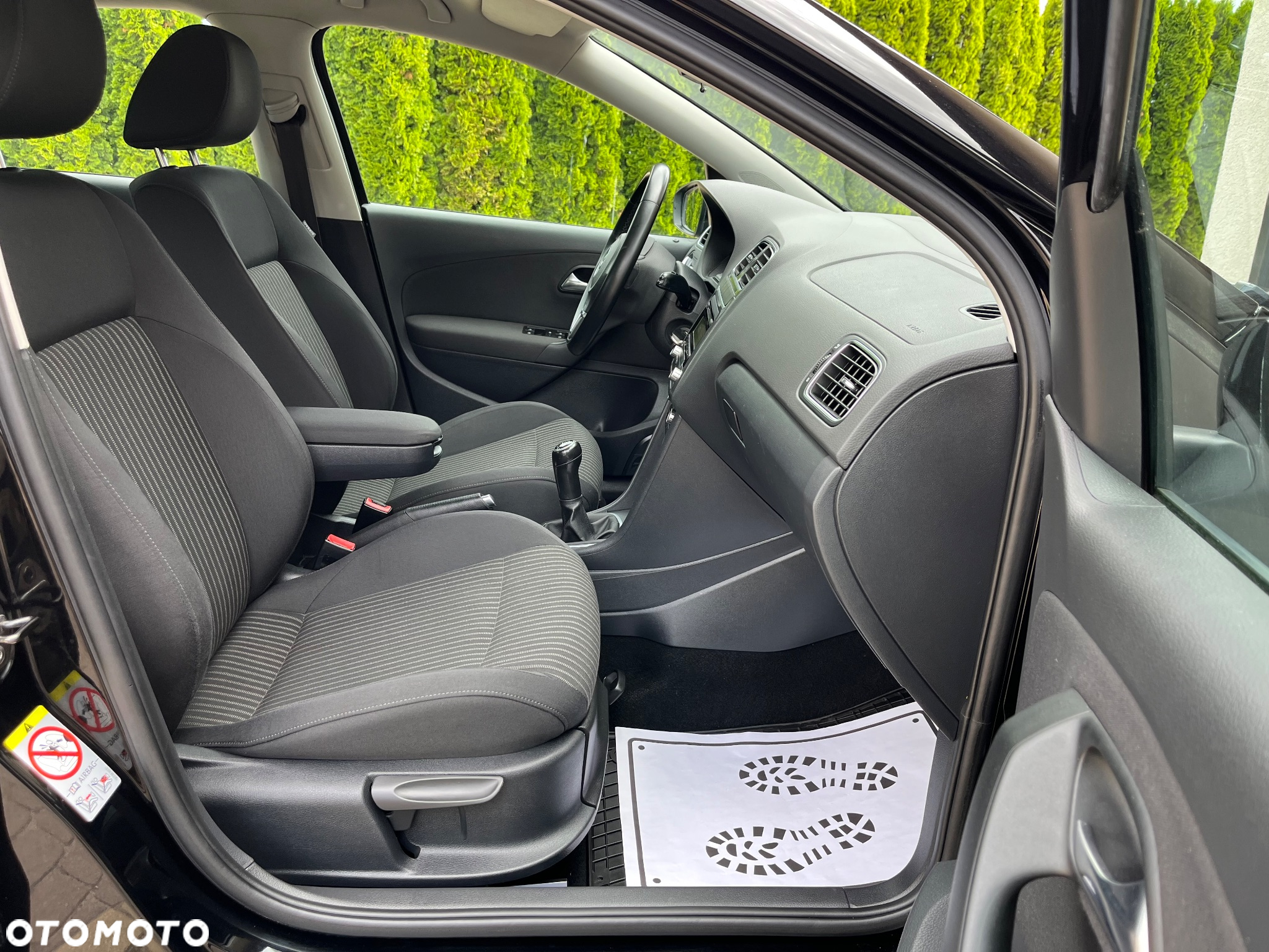 Volkswagen Polo 1.2 TSI Blue Motion Technology Comfortline - 24