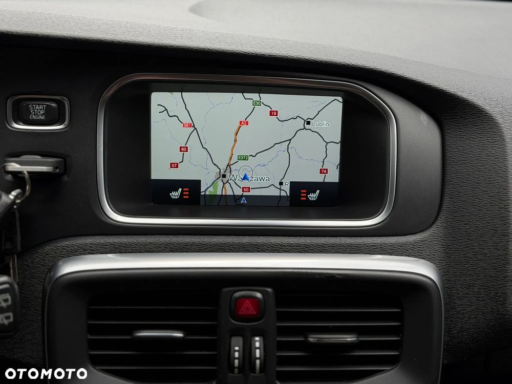 Volvo V40 D2 Drive-E R-Design Kinetic - 27