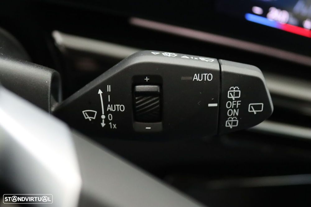 BMW iX1 xDrive30 xLine - 16