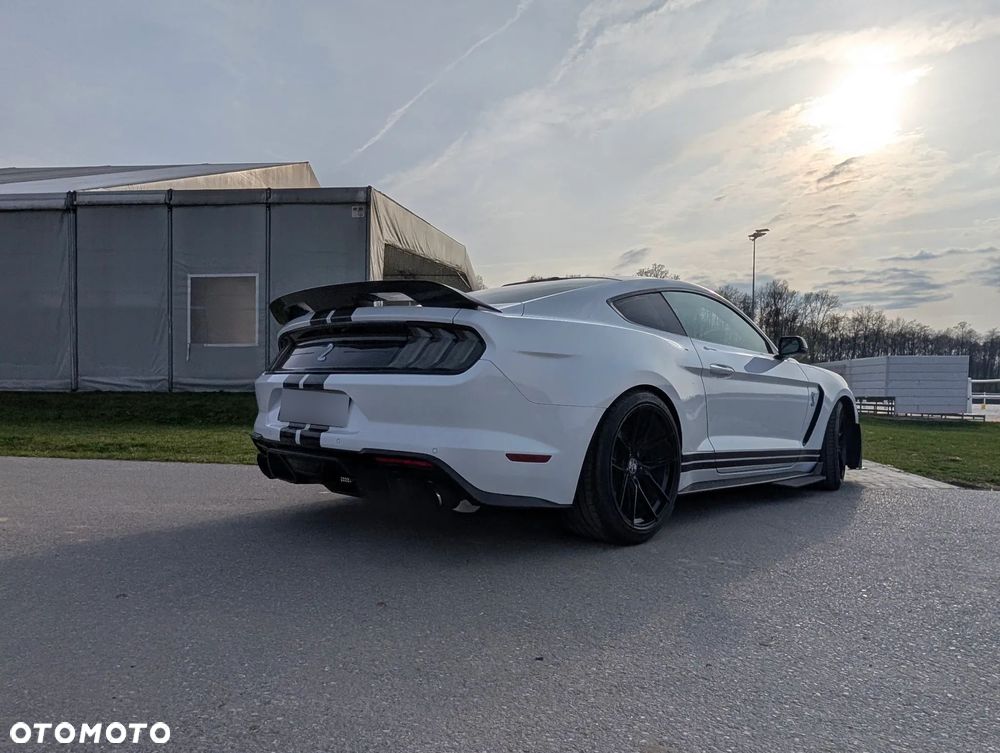 Ford Mustang Fastback 2.3 Eco Boost - 16