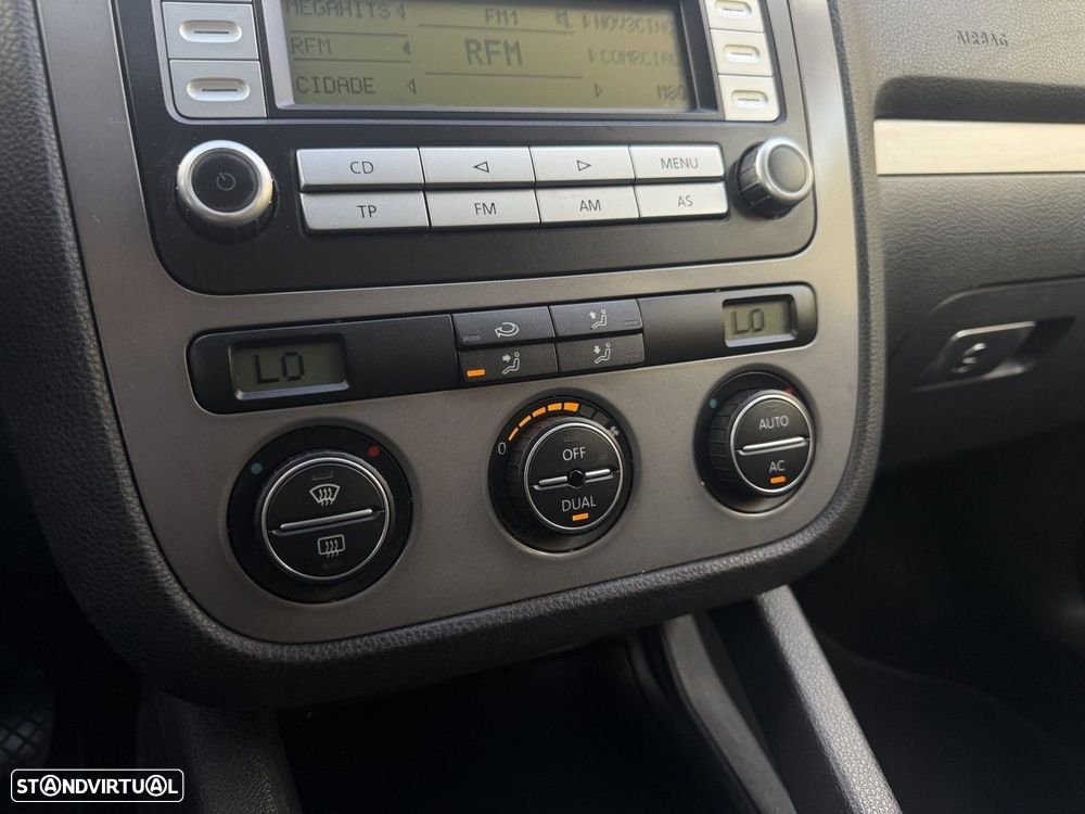 VW Golf 1.9 TDi BlueM. Confortline - 38