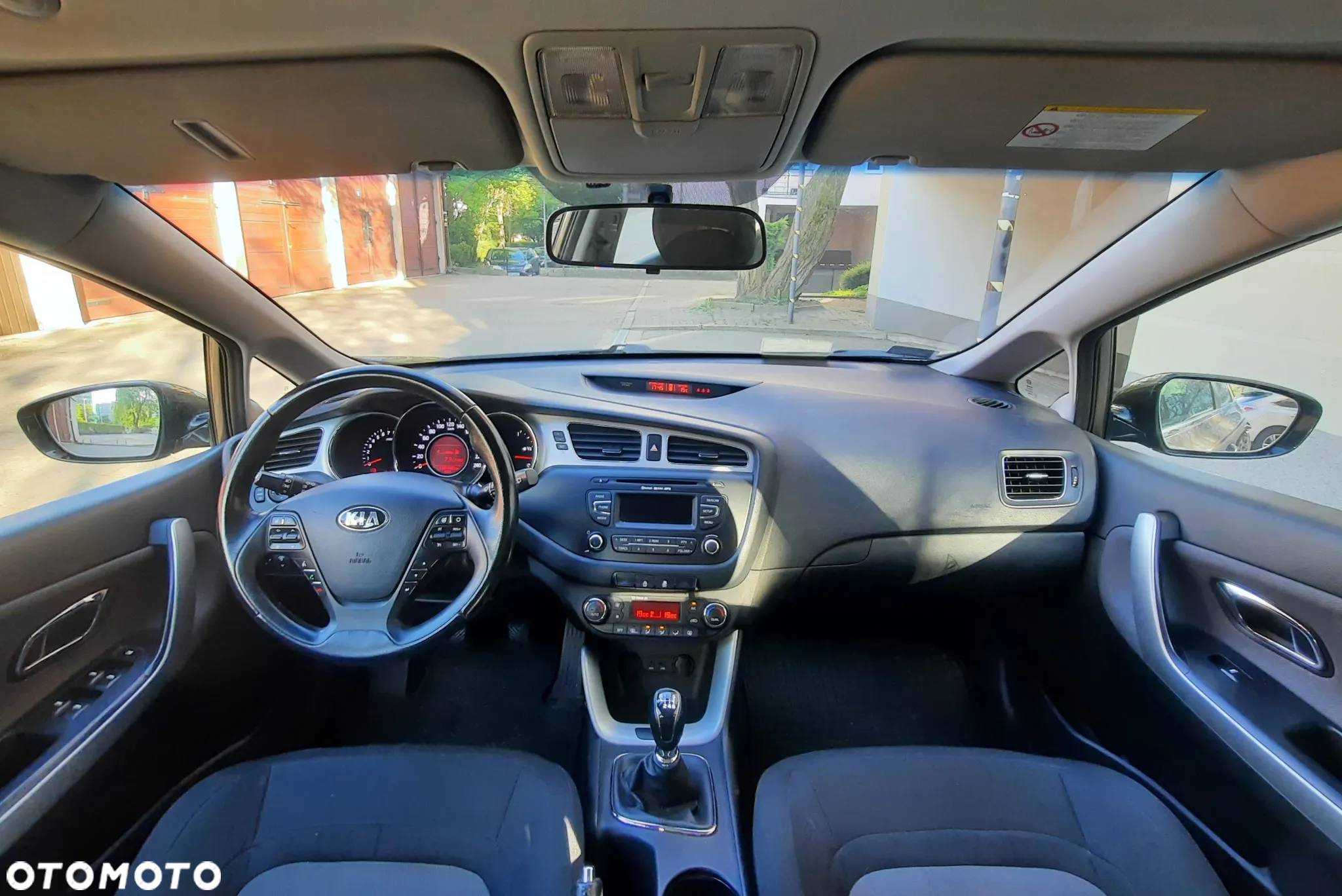 Kia Ceed 1.6 GDI Dream Team Edition - 11
