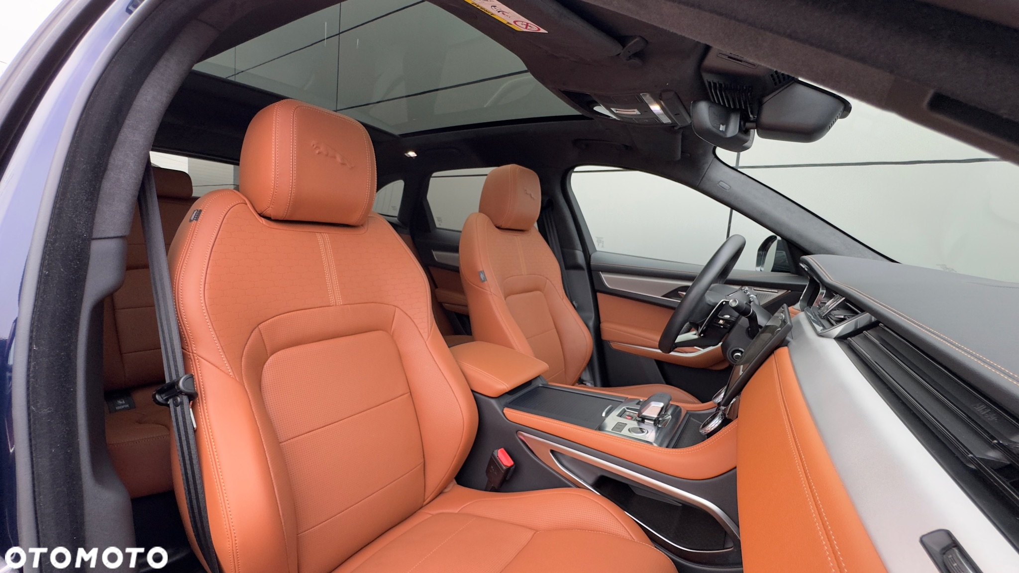 Jaguar F-Pace - 15