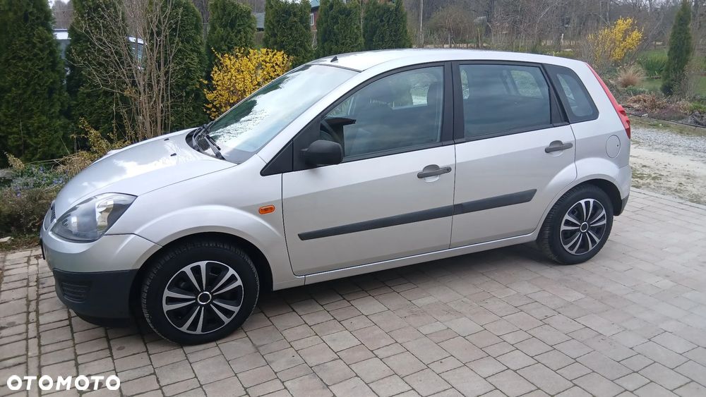 Ford Fiesta - 4