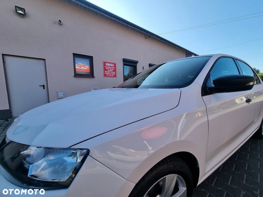 Skoda RAPID 1.2 TSI Ambition - 33
