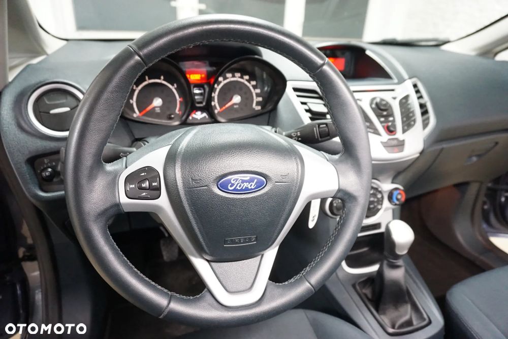 Ford Fiesta 1.25 Ambiente - 16