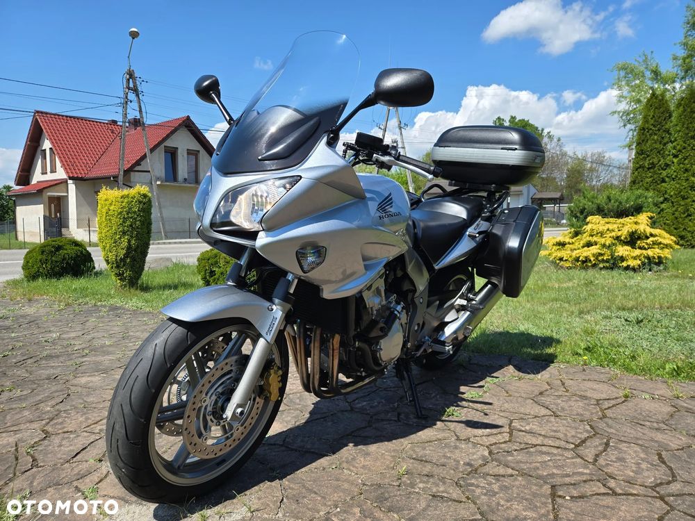 Honda CBF - 4