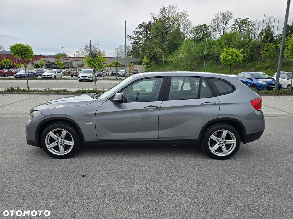 BMW X1 sDrive18d xLine - 25