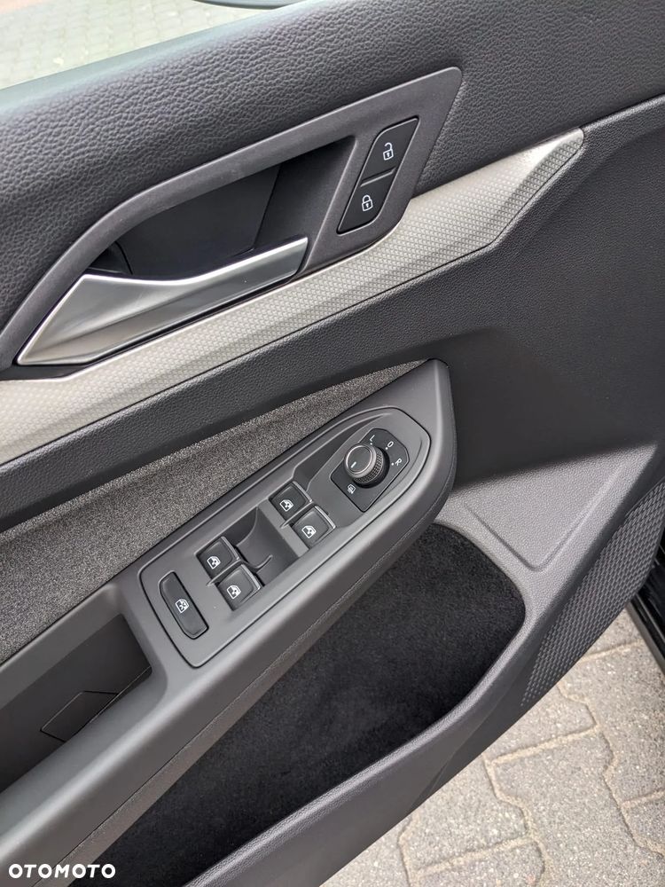 Volkswagen Golf - 18