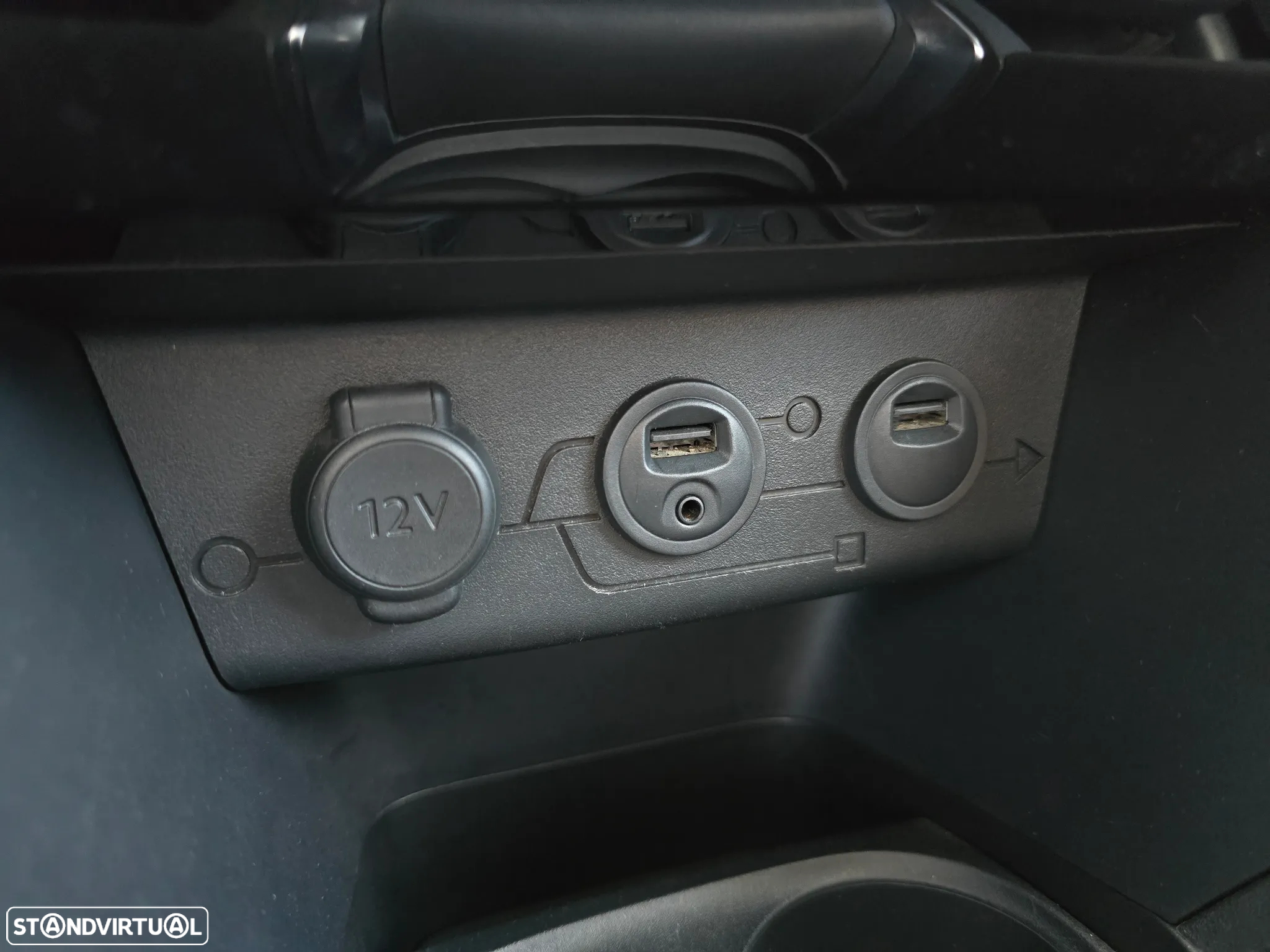 Peugeot 208 1.6 e-HDi Allure - 16