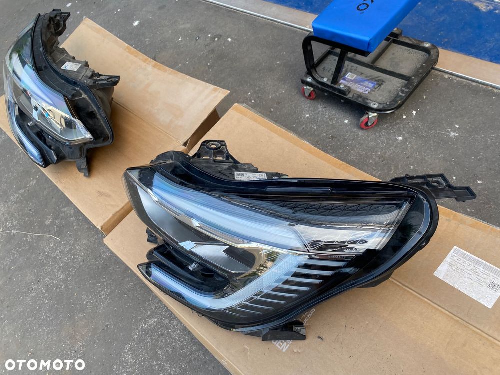 RENAULT CAPTUR 2 II  2022r 2 sztuki Kompletna LAMPA PRZEDNIA PRAWA LEW REFLEKTOR PRAWY lewy PRZÓD FULL LED  LEDOWY  EUROPA FULLLED lampy przednie reflektory 260104900R 260601693R Wwa - 6