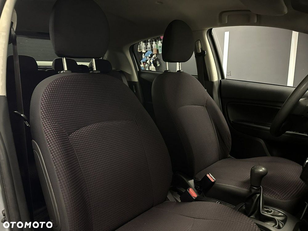 Mitsubishi Space Star - 9