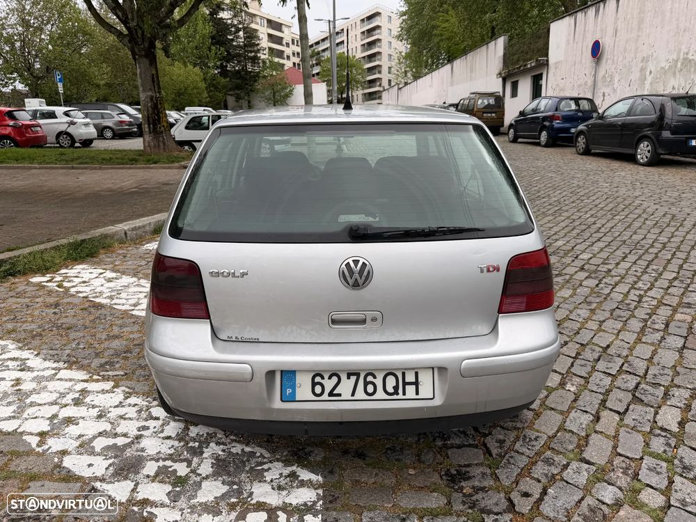 VW Golf 1.9 TDi Highline - 5
