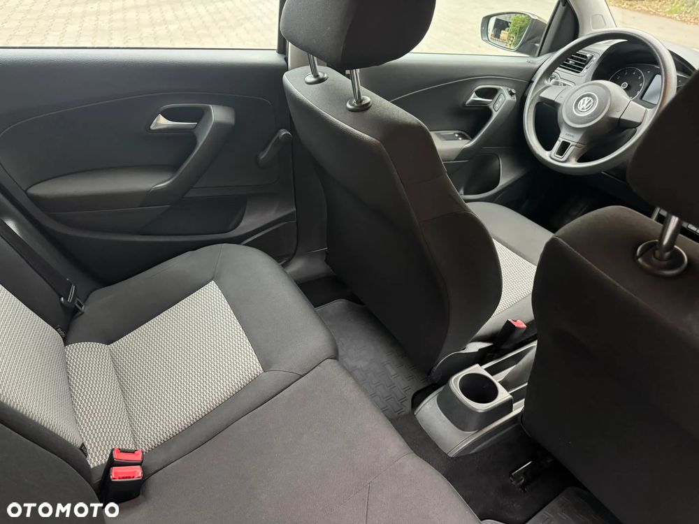 Volkswagen Polo - 11