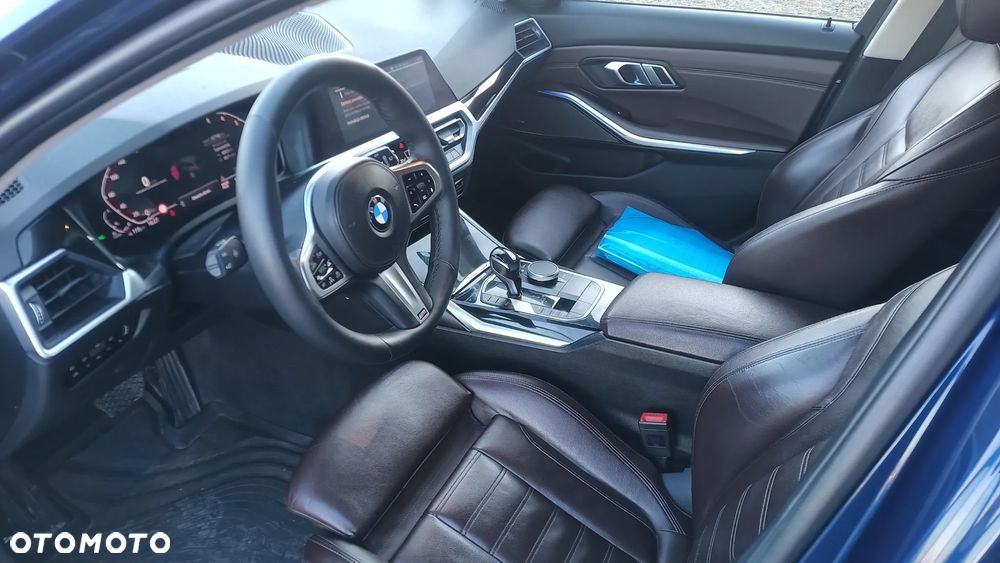 BMW Seria 3 330d xDrive M Sport - 6