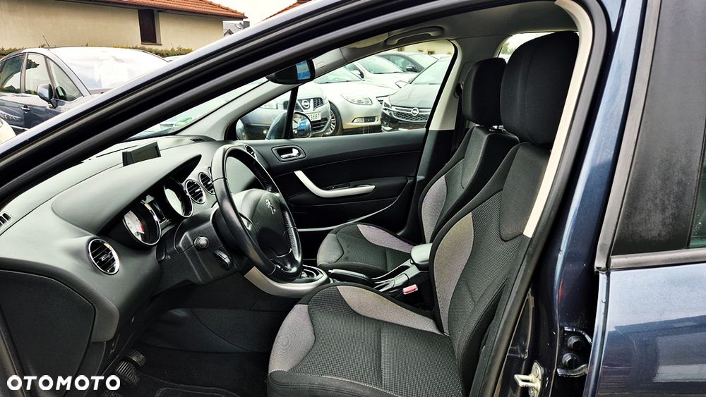 Peugeot 308 1.6 Premium Plus - 32