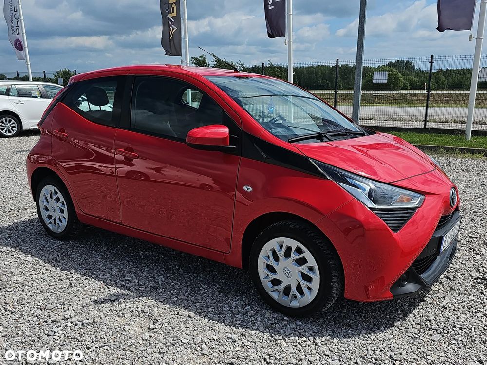 Toyota Aygo x-play - 3