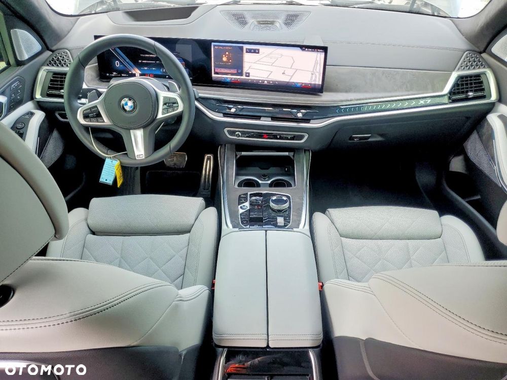 BMW X7 xDrive40i - 9