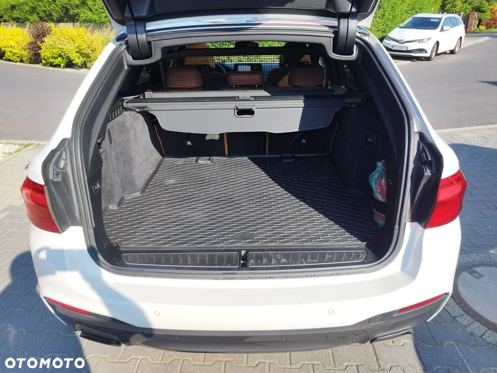 BMW Seria 5 530d xDrive M Sport sport - 33