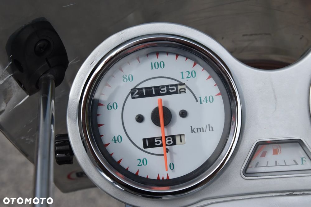 Yamaha YBR - 7