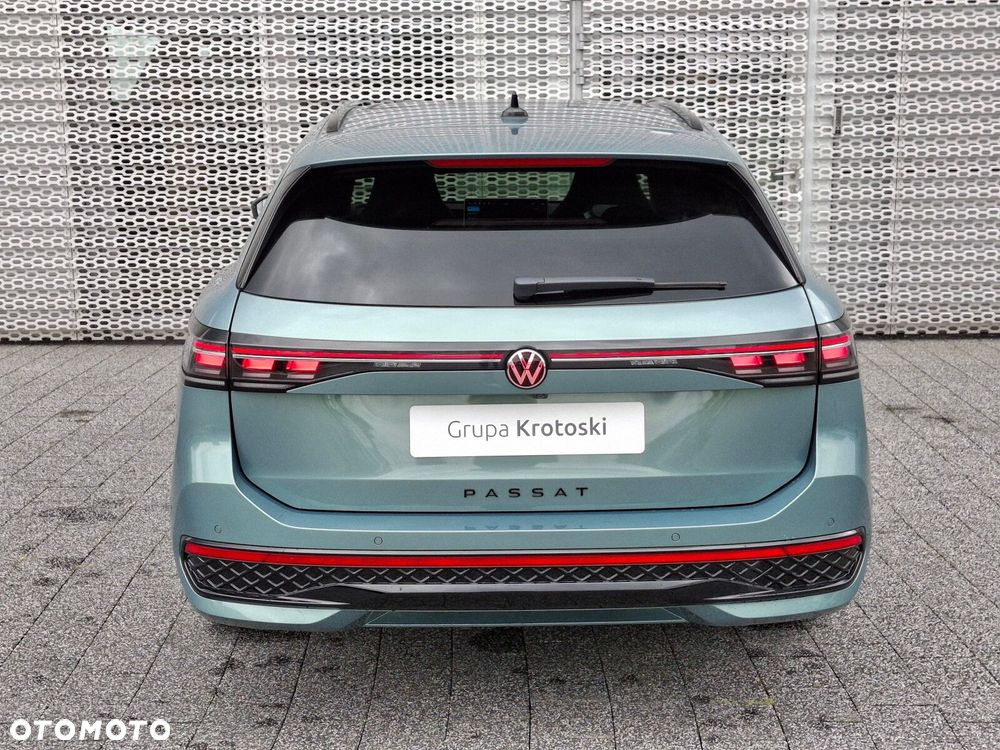 Volkswagen Passat - 8