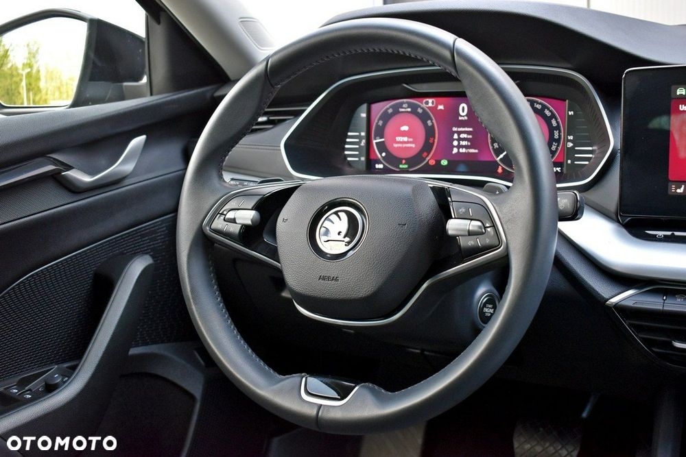 Skoda Octavia 1.5 TSI mHEV Selection DSG - 18