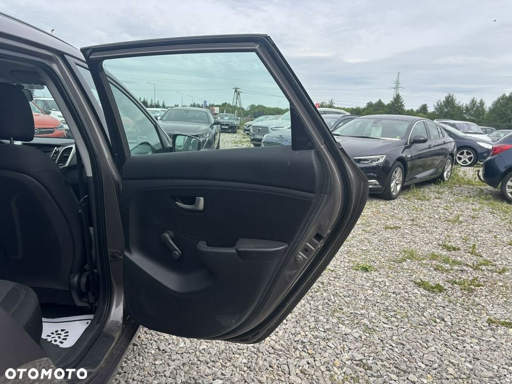 Hyundai i30 - 33