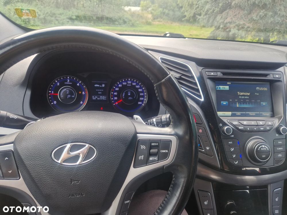 Hyundai i40 Kombi 1.7 CRDi DCT Premium - 19
