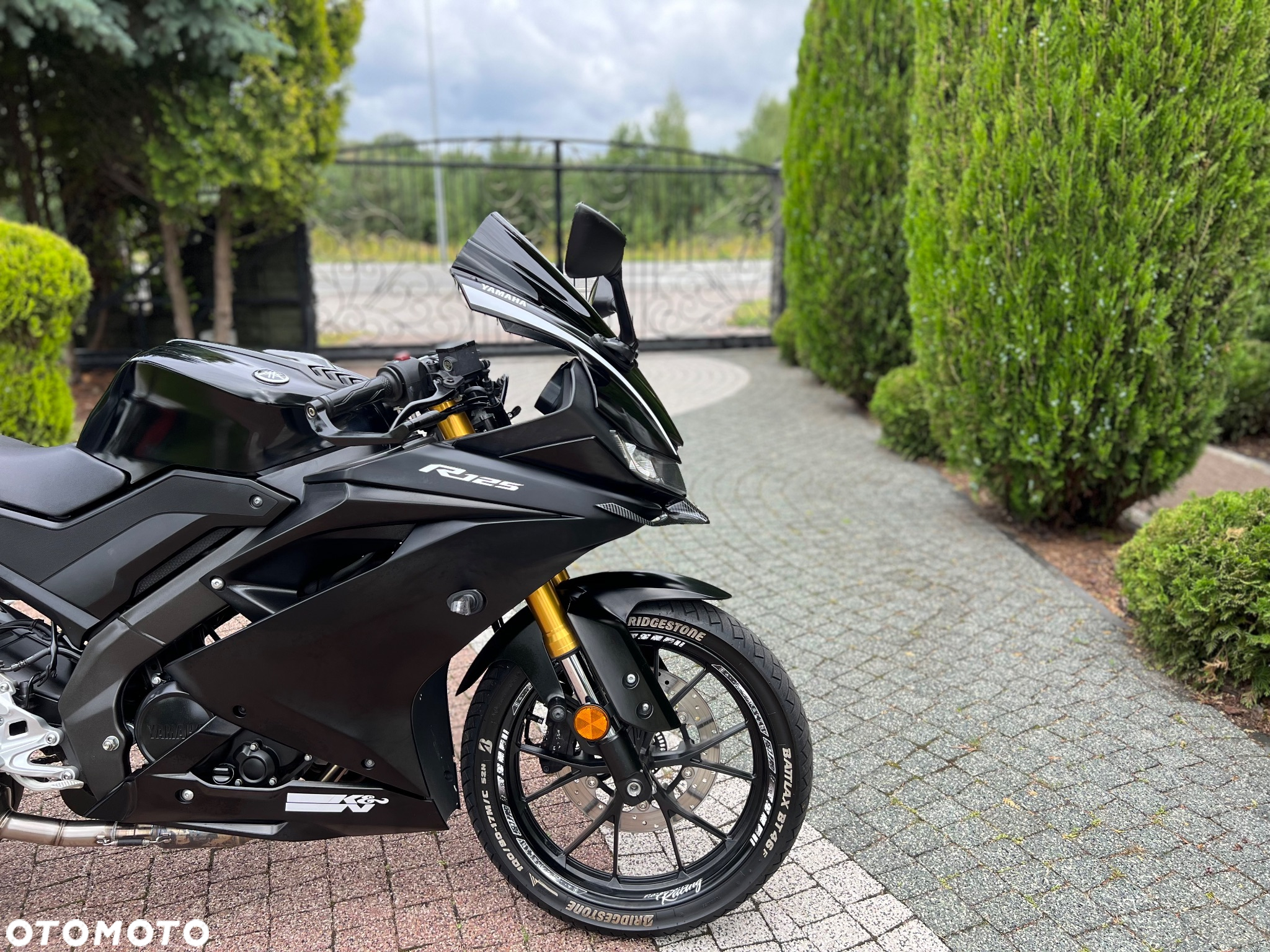 Yamaha YZF - 5
