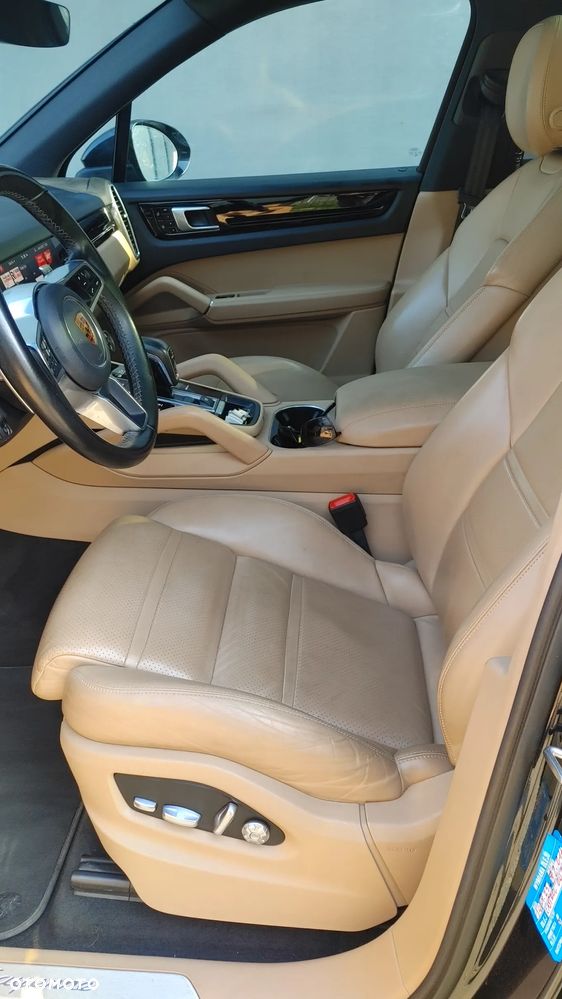 Porsche Cayenne E-Hybrid - 11