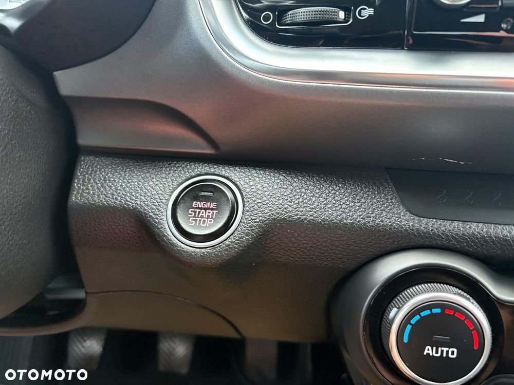 Kia Stonic - 25