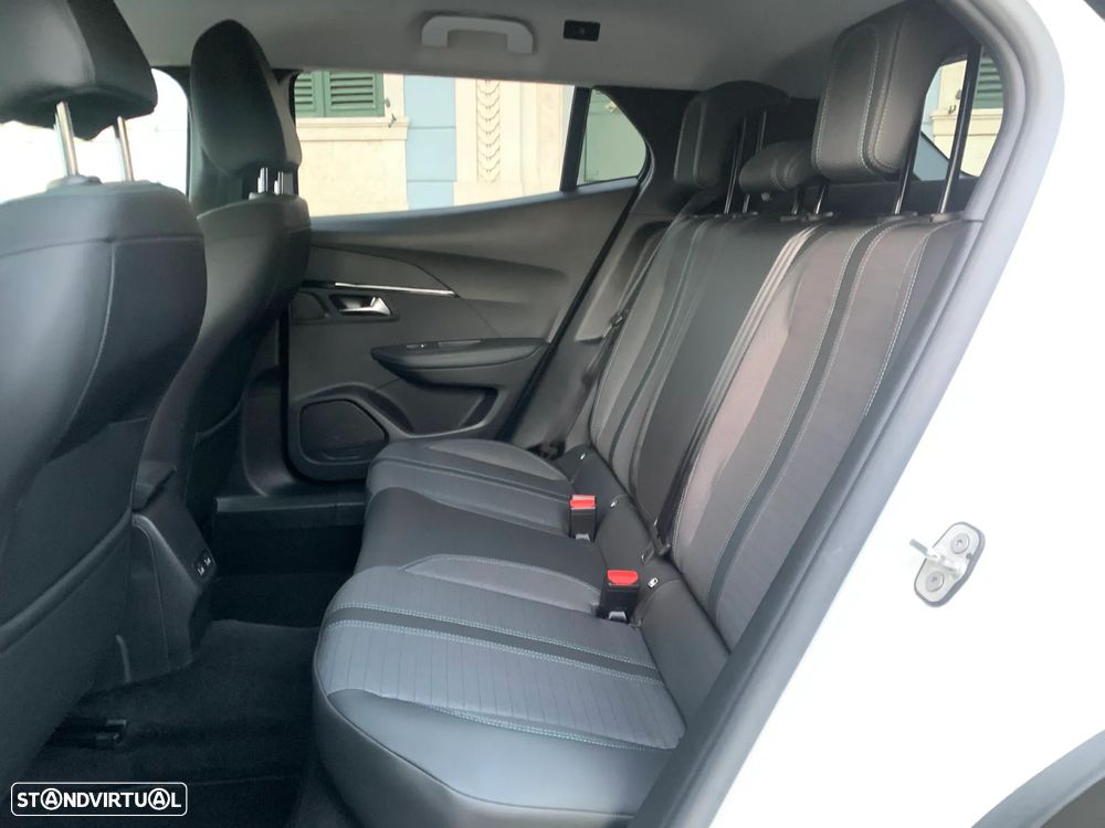 Peugeot 2008 1.5 BlueHDi Allure Pack - 16