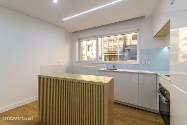 Apartamento, 66 m², Cedofeita, Santo Ildefonso, Sé, Miragaia, São Nicolau e Vitória - Grande imagem: 3/13