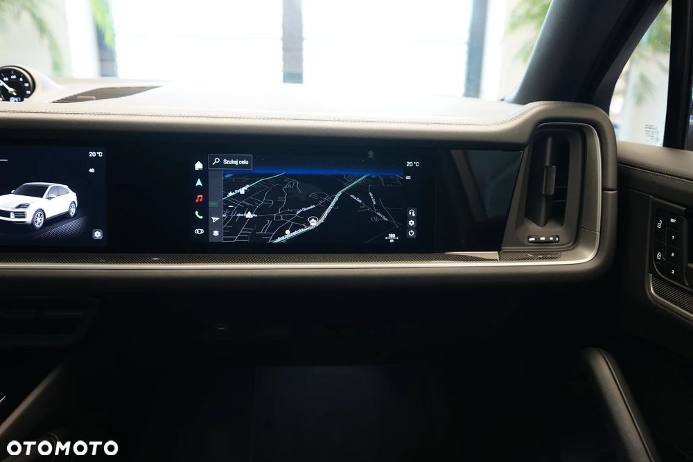 Porsche Cayenne - 27