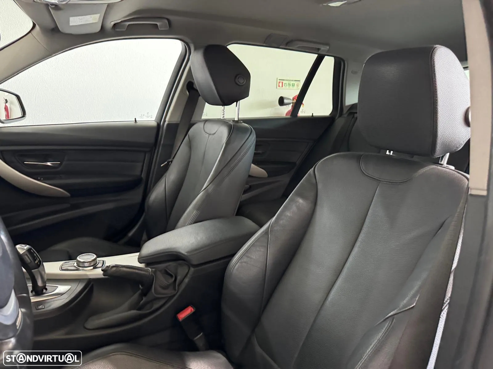 BMW 318 d Touring Pack M Auto - 24