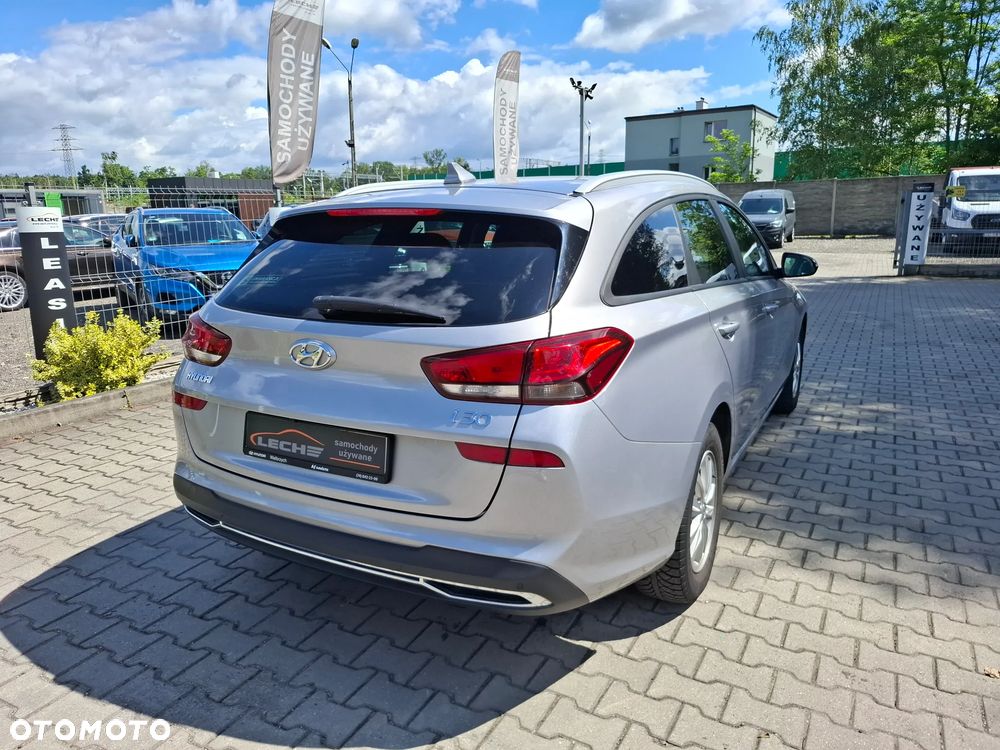 Hyundai i30 - 11