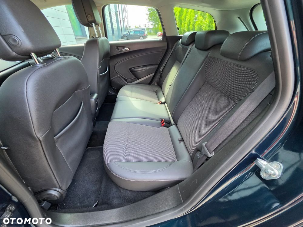 Opel Astra 1.4 Turbo Exklusiv - 7