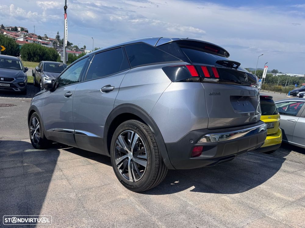 Peugeot 3008 1.2 PureTech Allure EAT6 - 7
