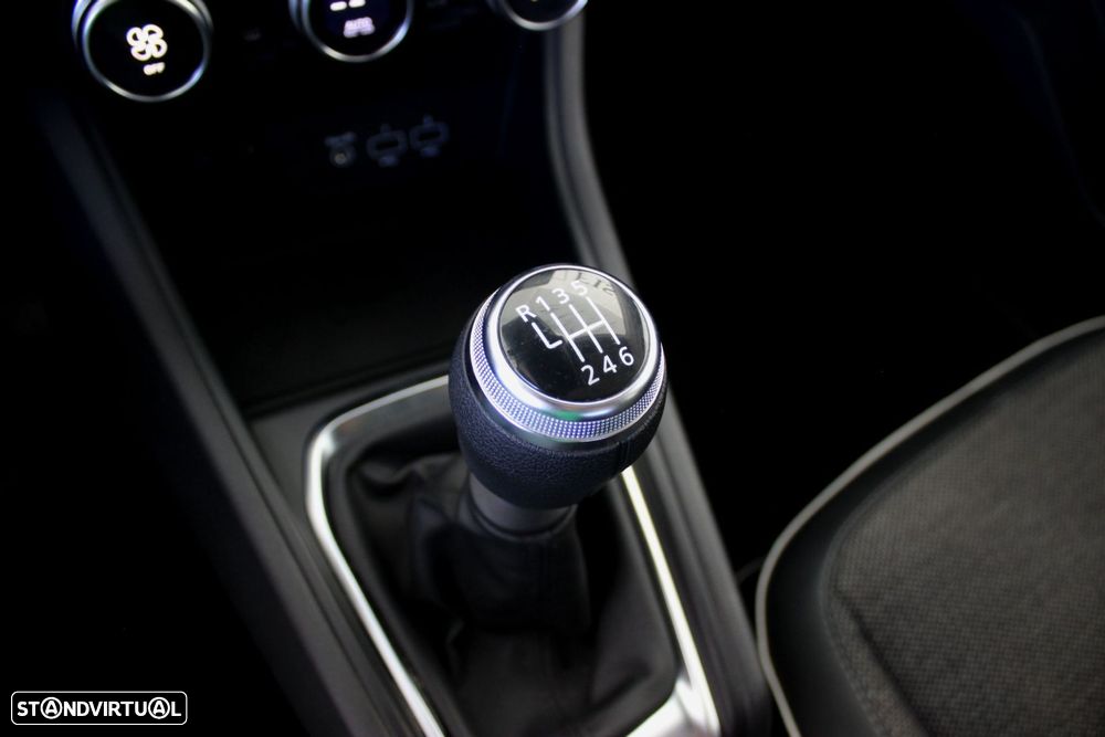 Renault Captur 1.0 TCe Exclusive - 37