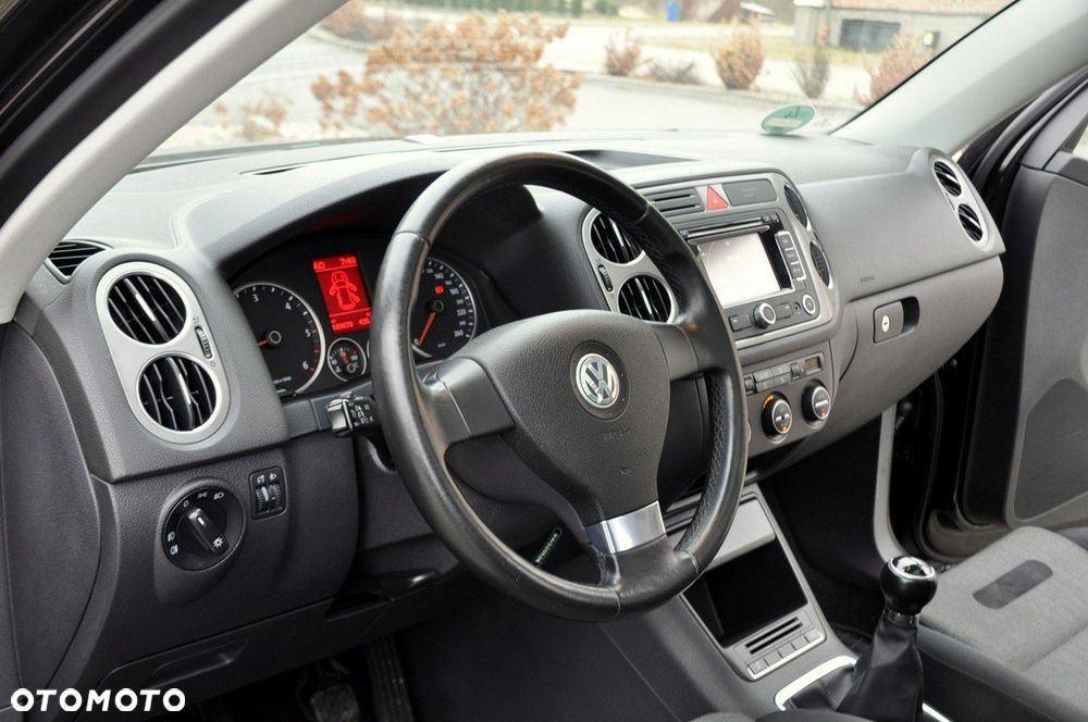 Volkswagen Tiguan - 22
