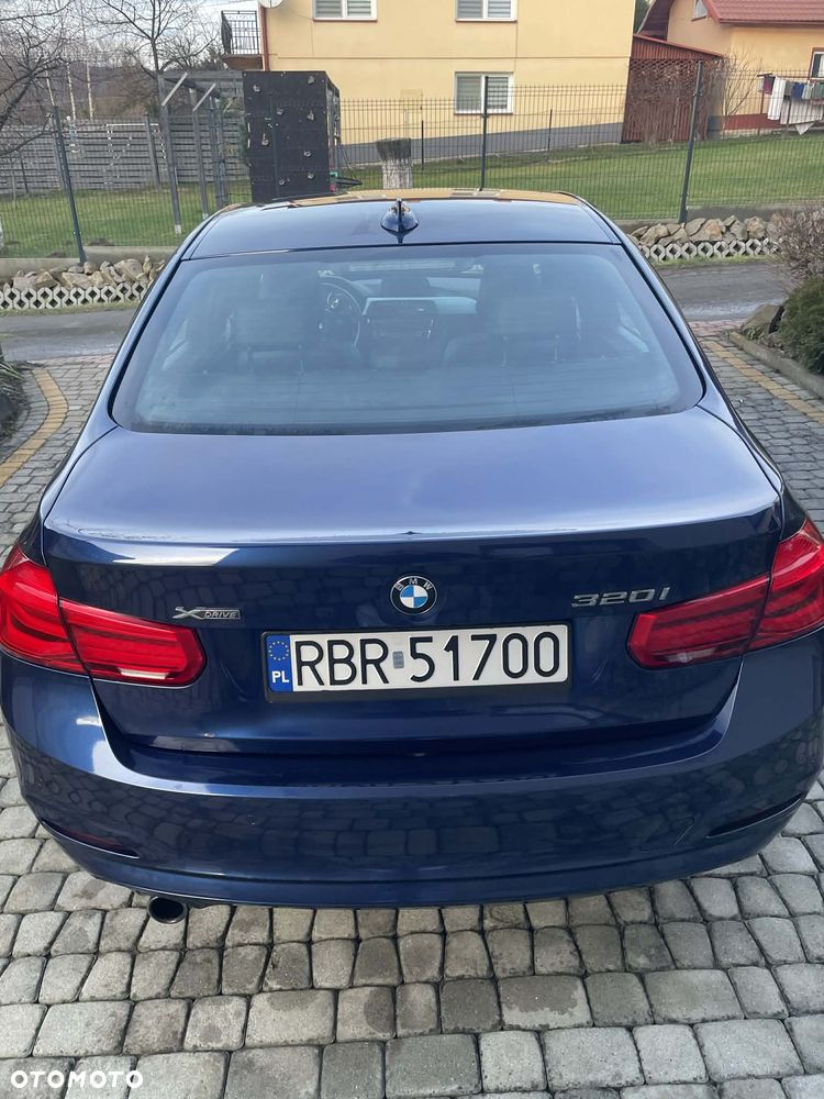 BMW Seria 3 320i xDrive Edition M Sport Shadow - 5