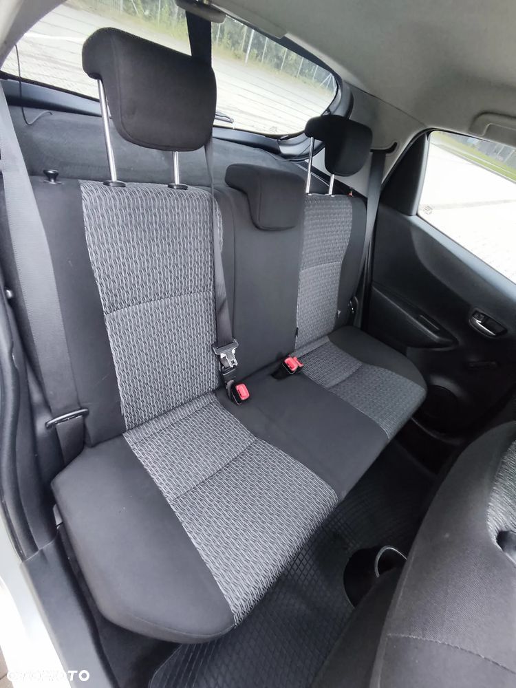 Toyota Yaris - 19