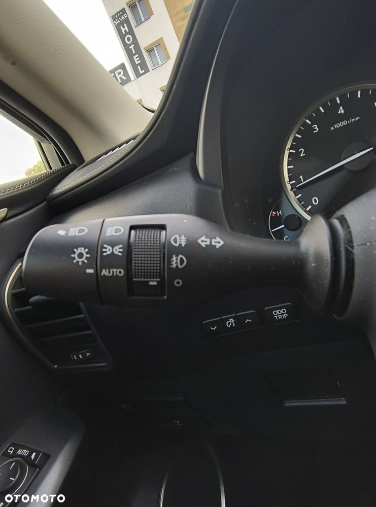 Lexus NX 300 Business Edition AWD - 28