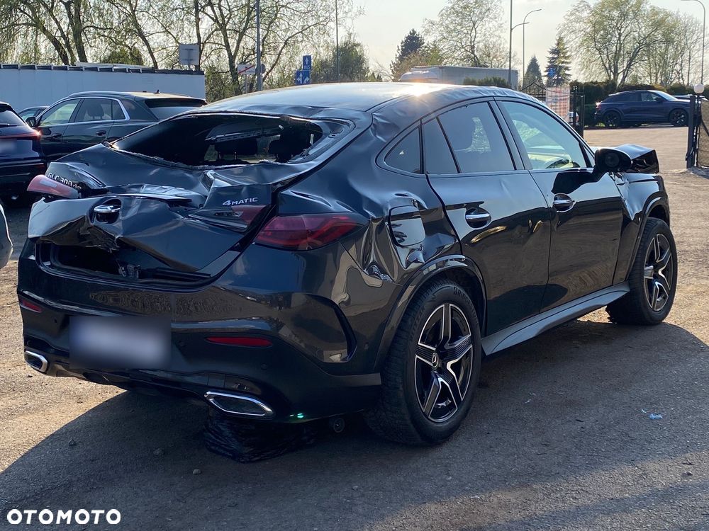 Mercedes-Benz GLC 300 de PHEV 4-Matic AMG Line - 3
