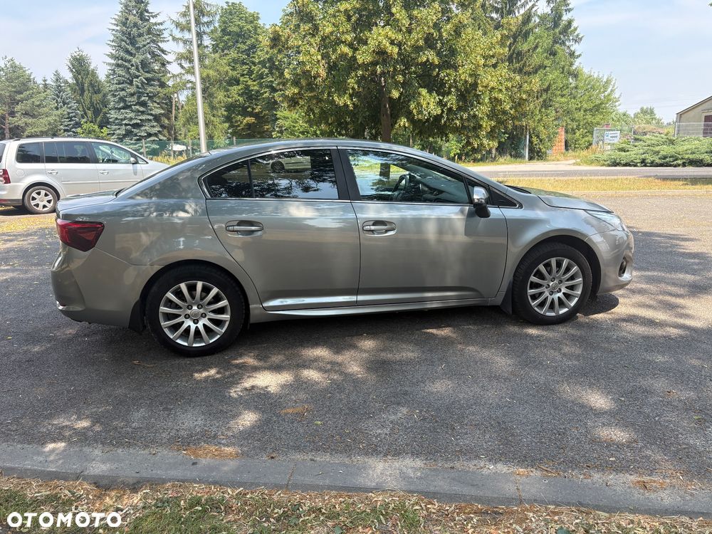 Toyota Avensis 1.8 Premium EU5 - 7