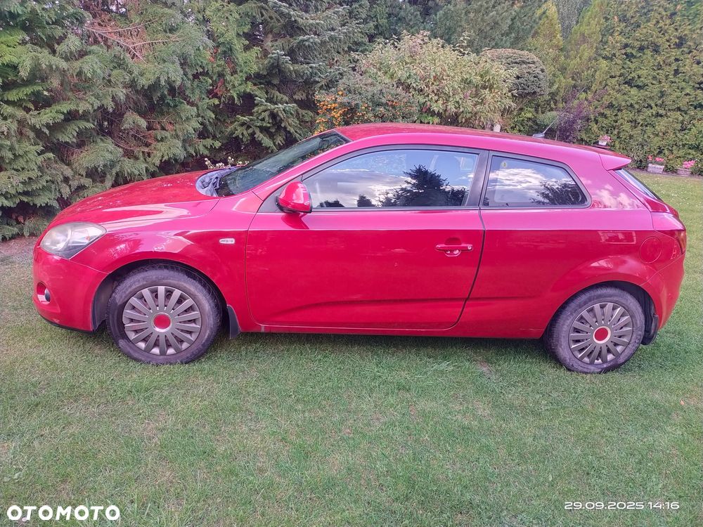 Kia Ceed 1.6 Comfort - 1
