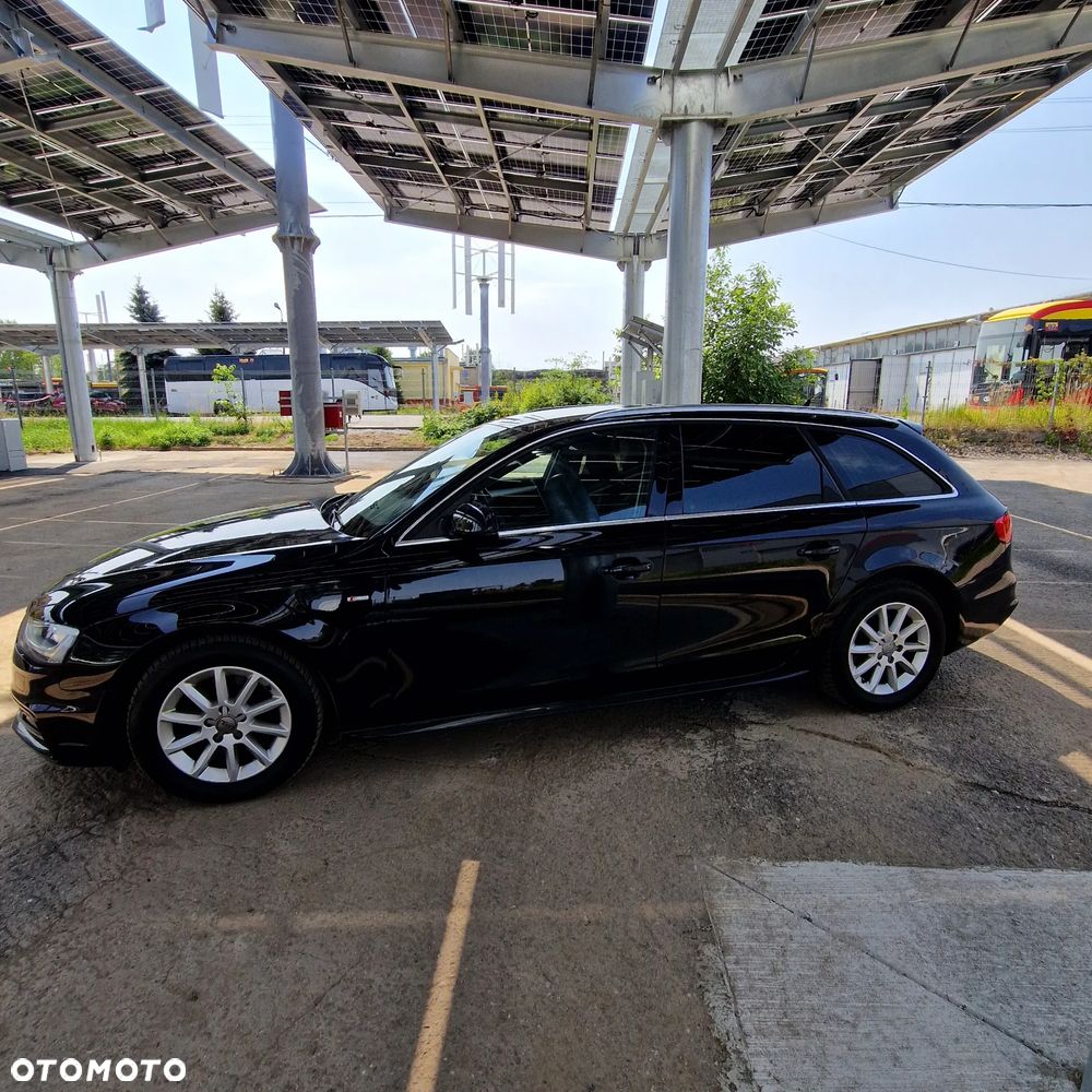 Audi A4 Avant 2.0 TDI DPF clean diesel quattro Attraction - 15