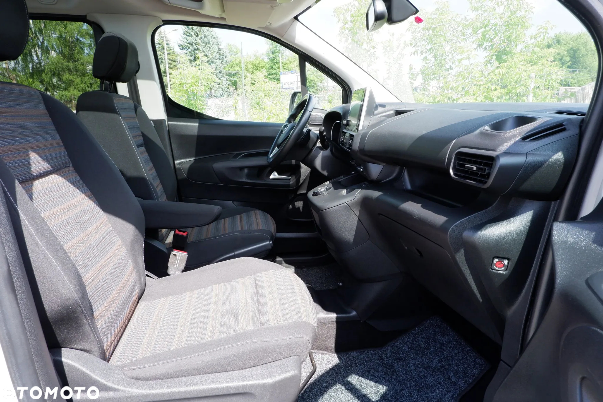 Opel Combo Life 1.5 D Automatik Start/Stop Innovation - 9