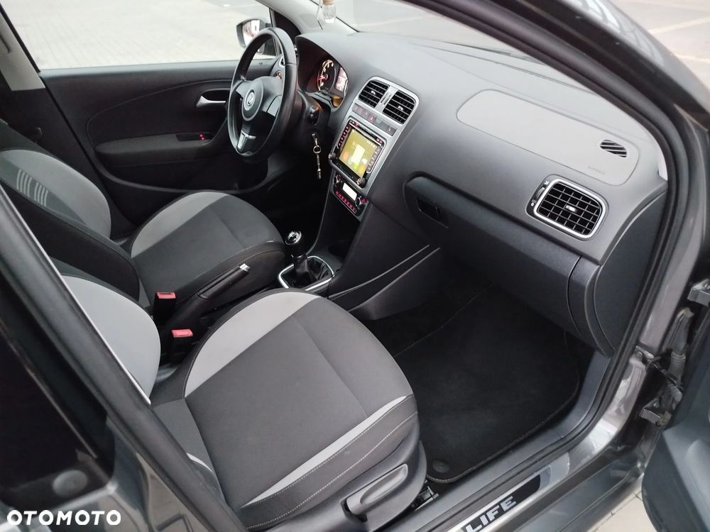 Volkswagen Polo - 17