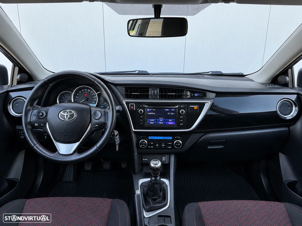Toyota Auris Touring Sports 1.4 D-4D Com+P.Sport - 9